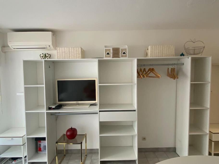 Appartement 23 M2 A Nice, 2E Ligne Du Front De Mer ภายนอก รูปภาพ